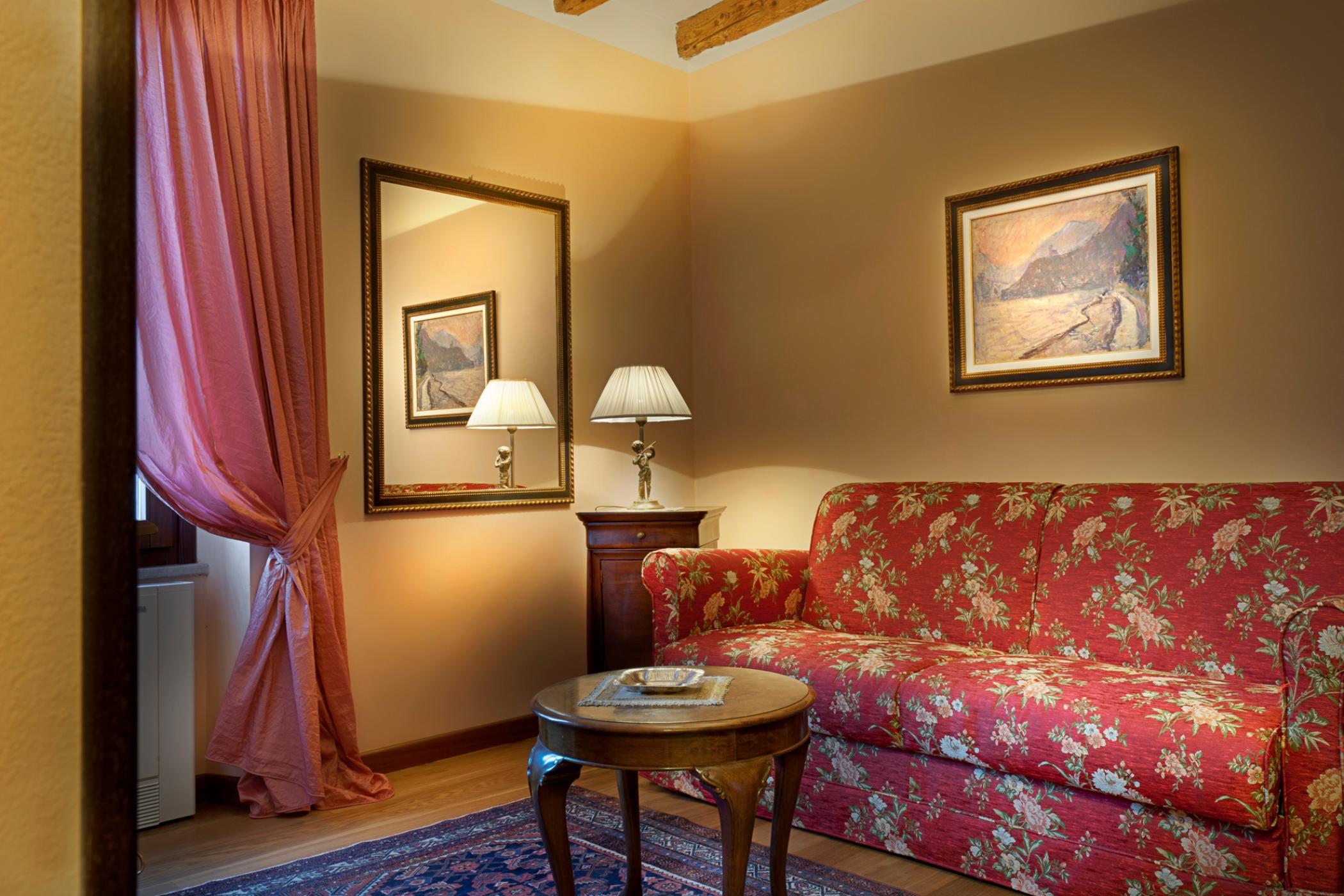 Villa Sostaga Boutique Hotel การ์ญาโน ภายนอก รูปภาพ