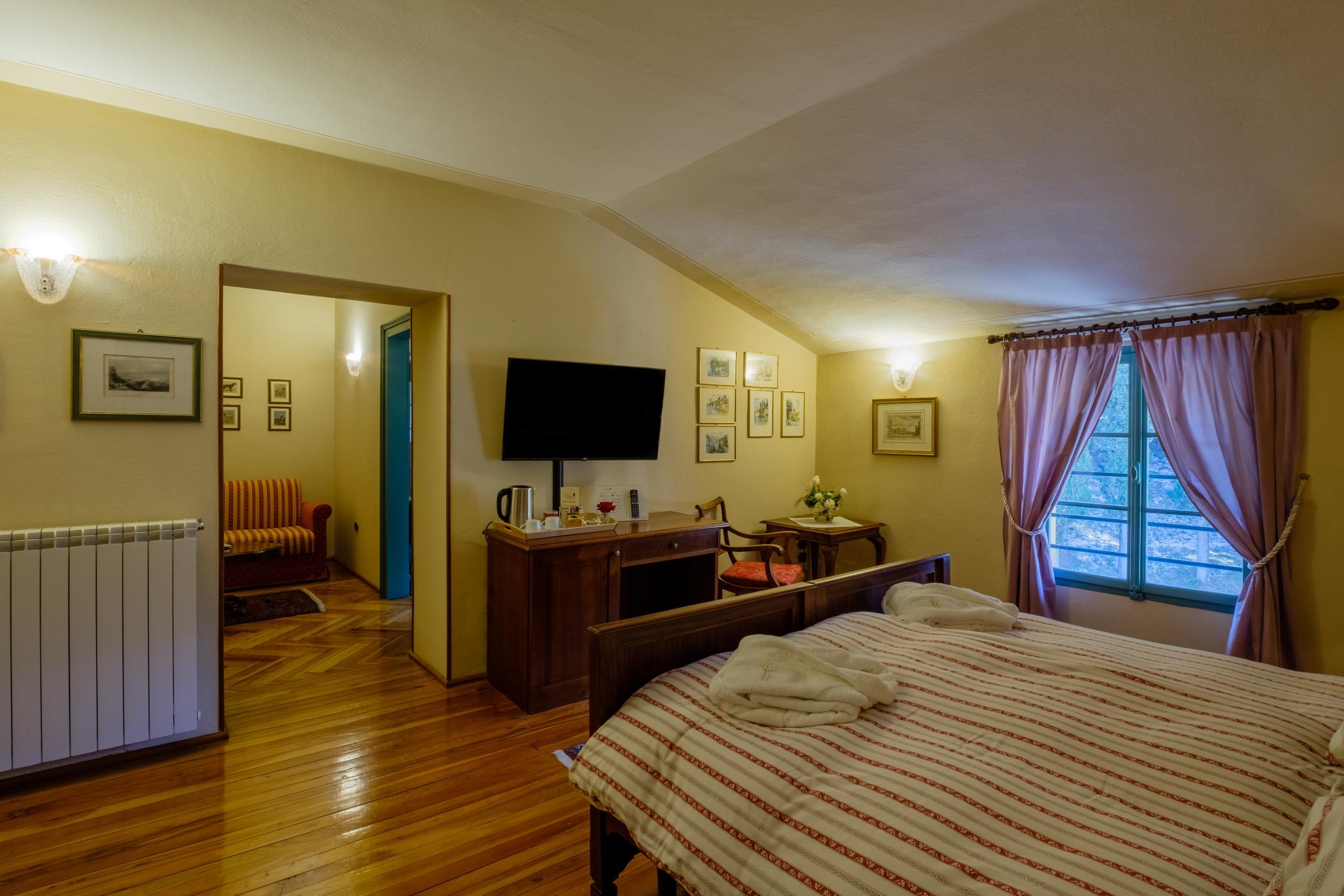 Villa Sostaga Boutique Hotel การ์ญาโน ภายนอก รูปภาพ