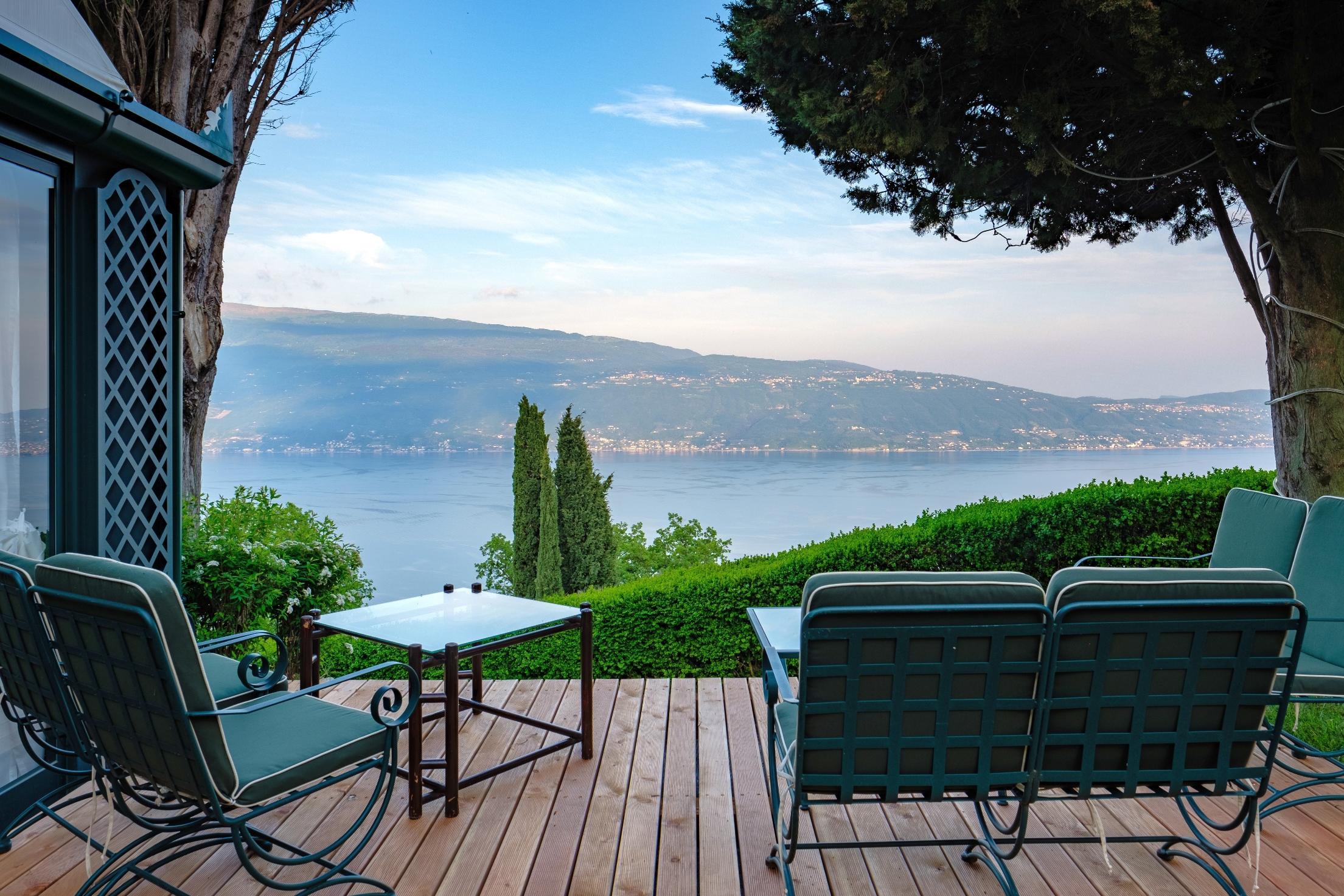 Villa Sostaga Boutique Hotel การ์ญาโน ภายนอก รูปภาพ