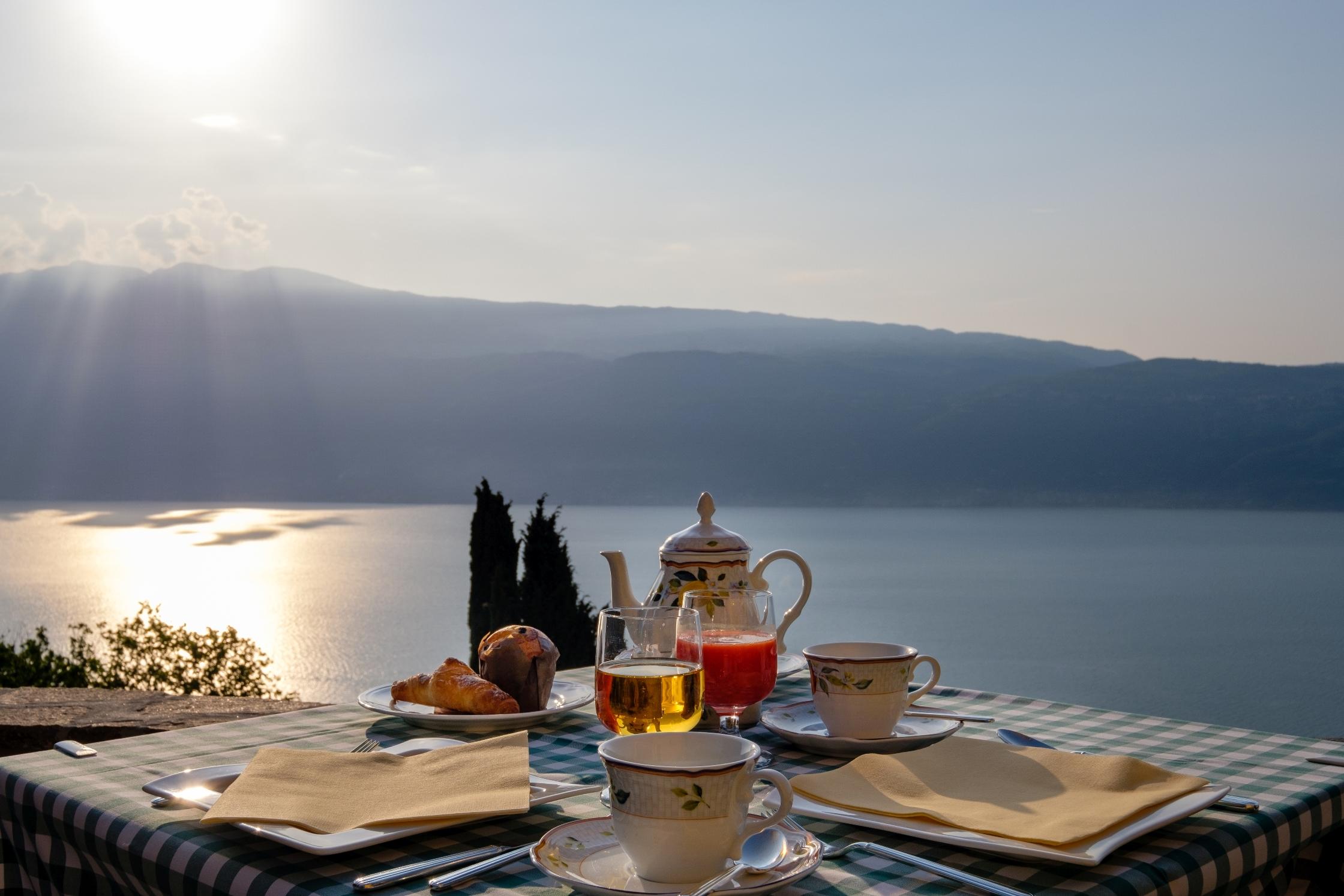 Villa Sostaga Boutique Hotel การ์ญาโน ภายนอก รูปภาพ