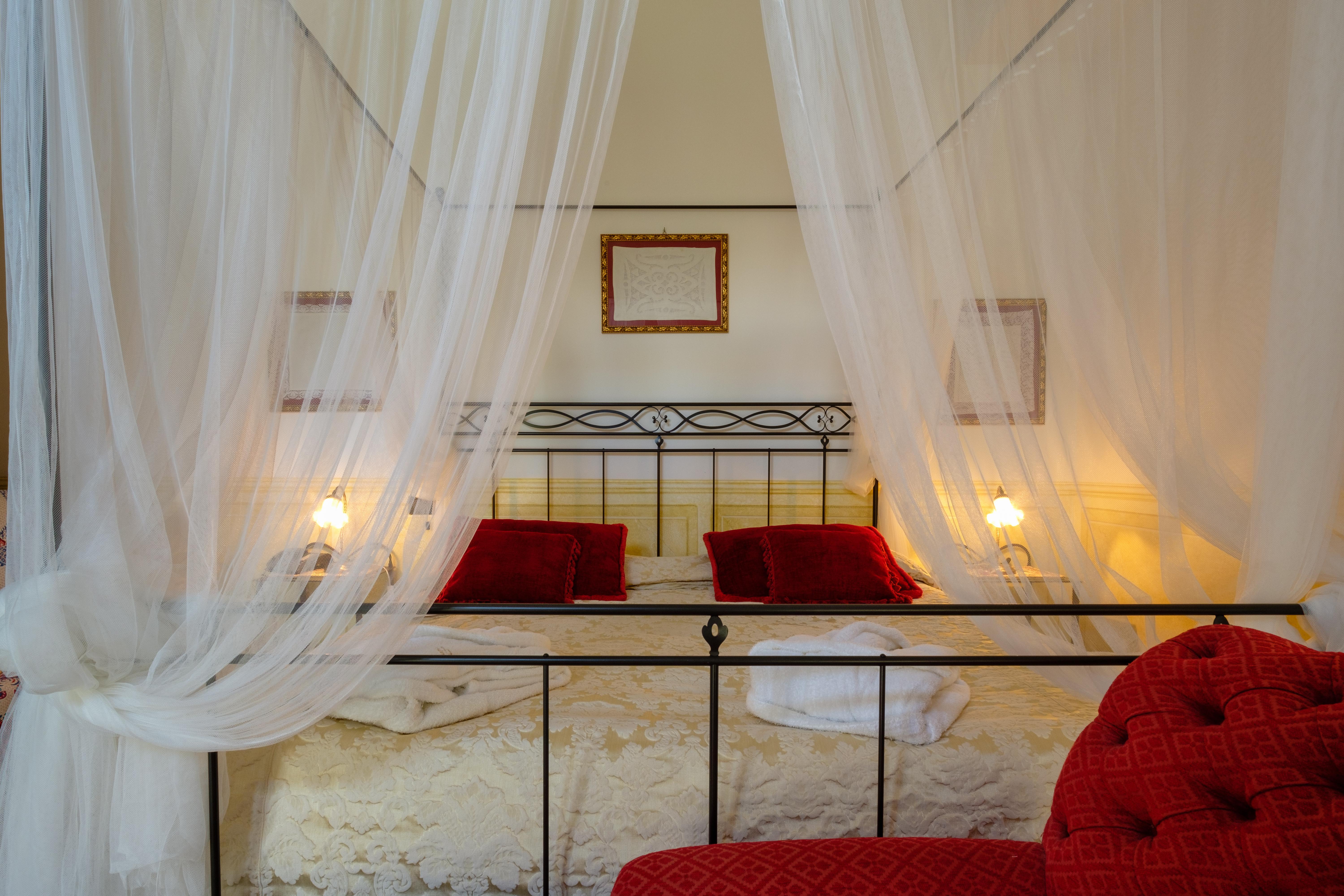 Villa Sostaga Boutique Hotel การ์ญาโน ภายนอก รูปภาพ